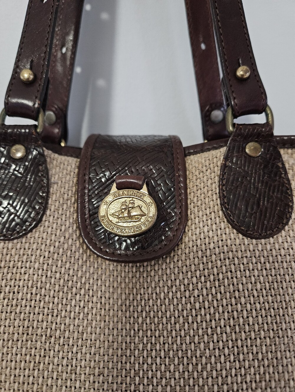 Vintage Brahmin Woven Tan and Brown Shoulder Bag - Picture 2 of 13
